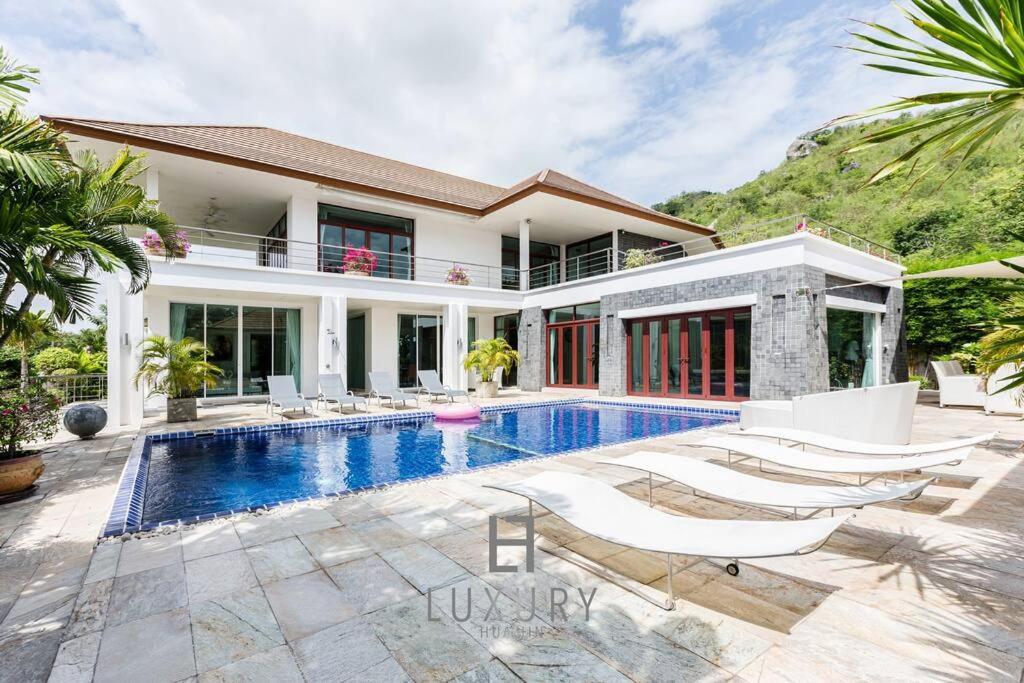 Unique Pool With 5 Bedrooms And Sea View Pm-c1 *